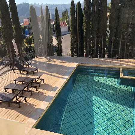 Hollywood Hills Private Room